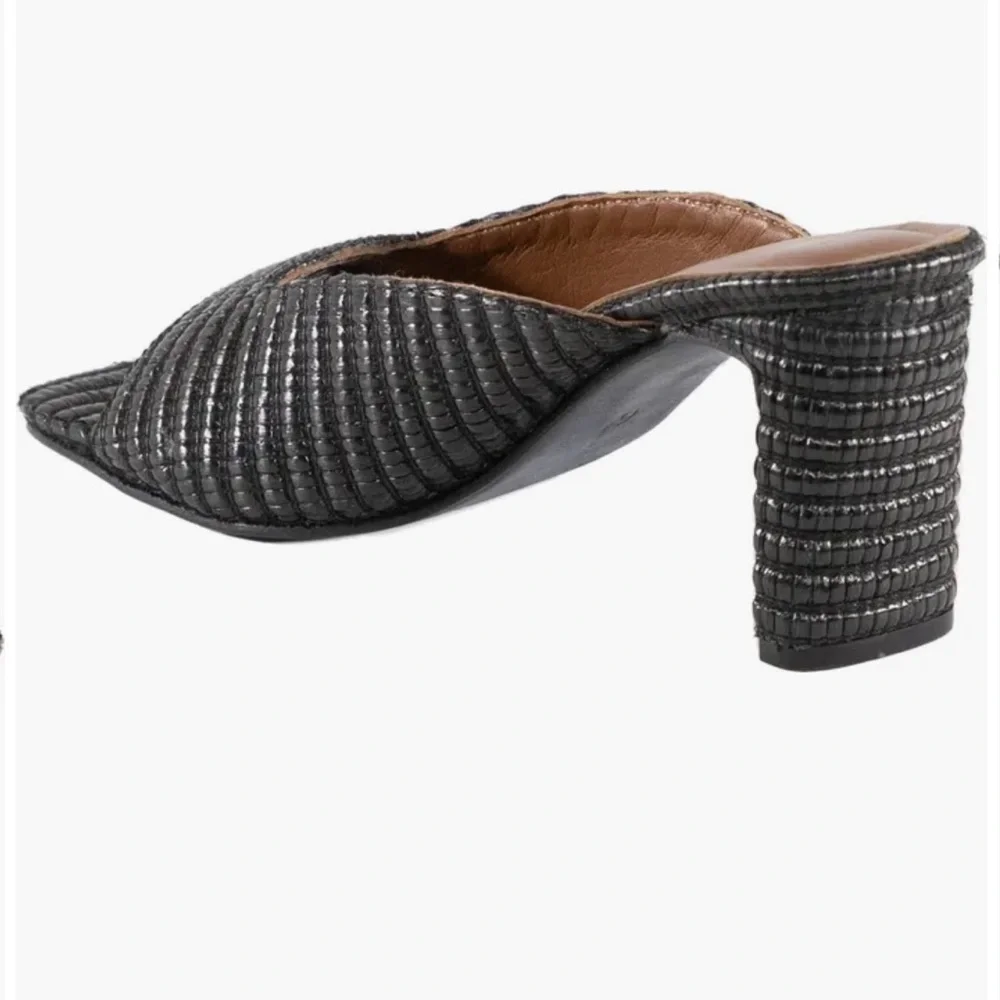 Nordstrom “Land of the free” black woven raffia jute straw open toe heel sandals